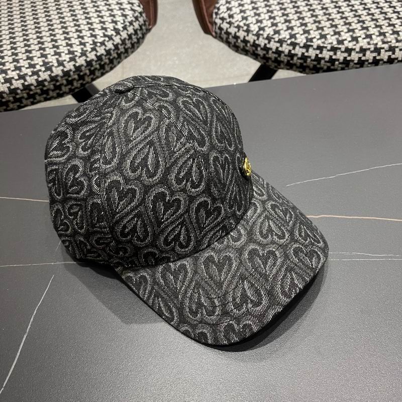 Chanel cap (75)