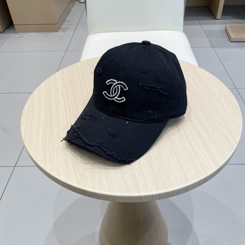 Chanel cap (96)