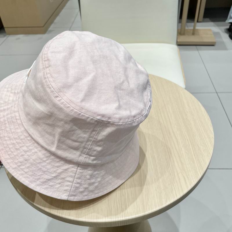 Chanel hat (212)