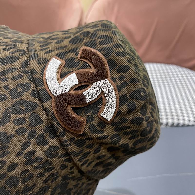 Chanel hat (718)