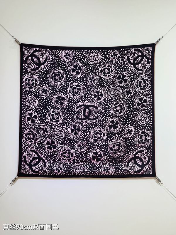Chanel silk Scarf 90X90cm E158 (10)
