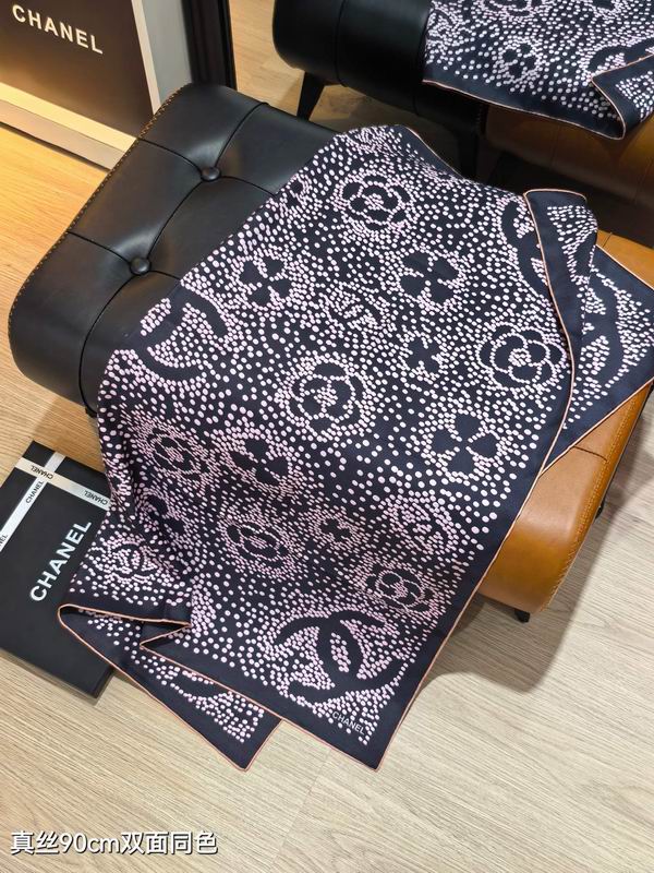 Chanel silk Scarf 90X90cm E158 (17)