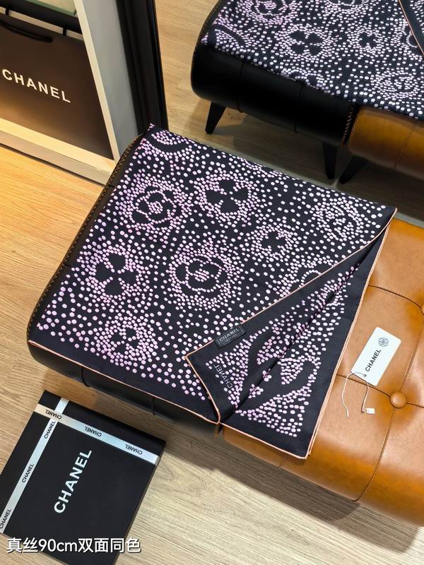 Chanel silk Scarf 90X90cm E158 (18)