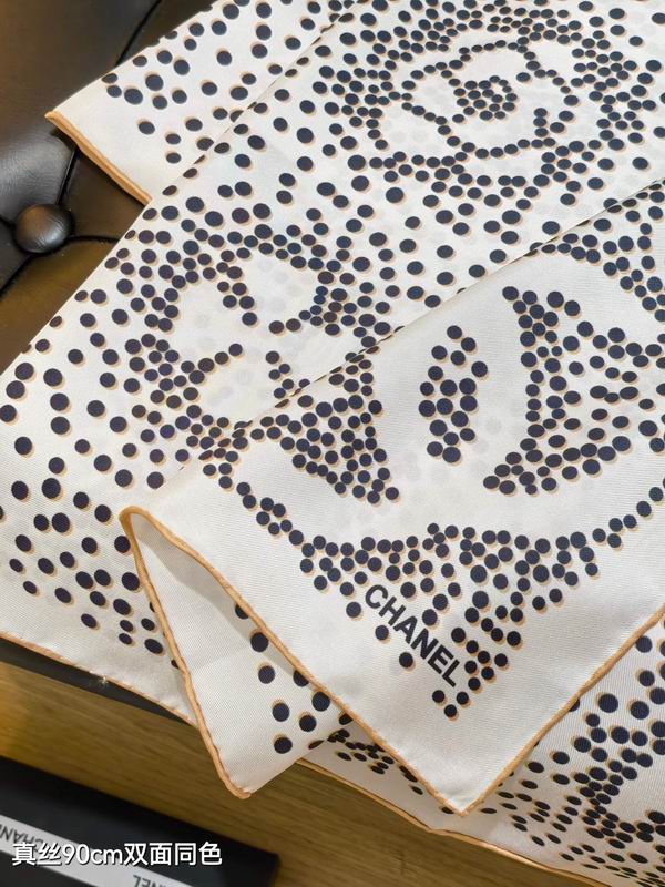 Chanel silk Scarf 90X90cm E158 (6)