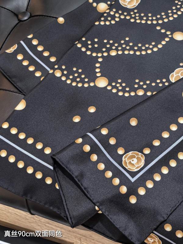 Chanel silk Scarf 90X90cm E160 (15)