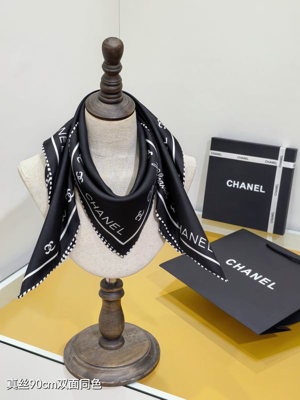 Chanel silk Scarf 90X90cm E161 (2)