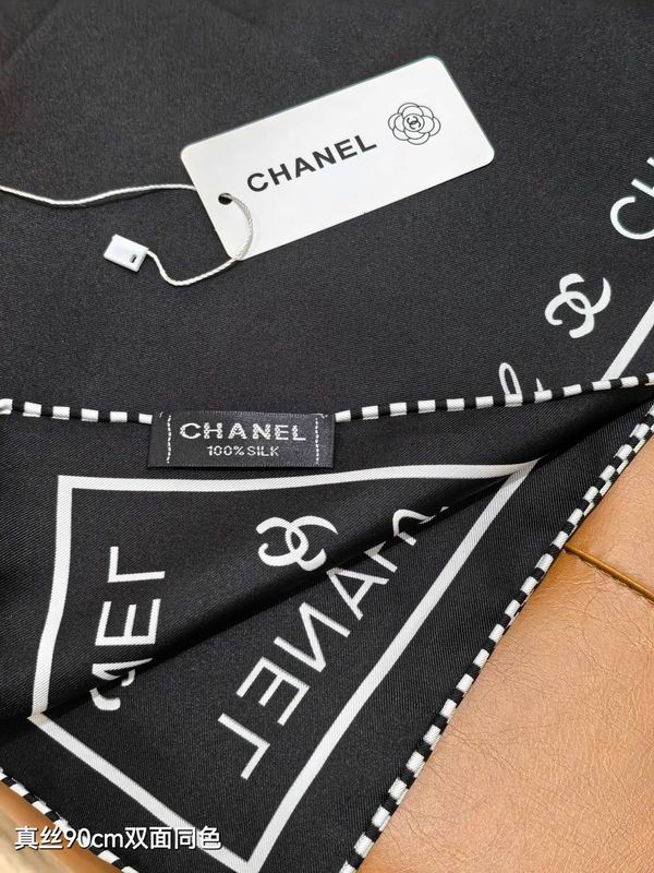 Chanel silk Scarf 90X90cm E161 (4)