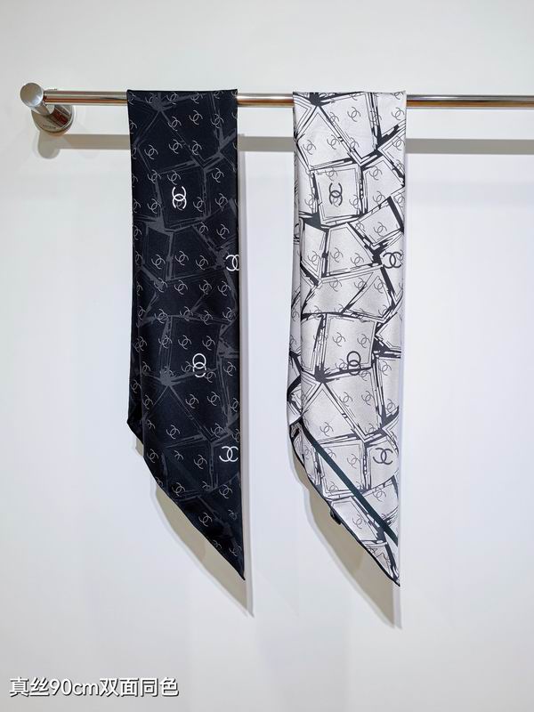 Chanel silk Scarf 90X90cm E190 (1)