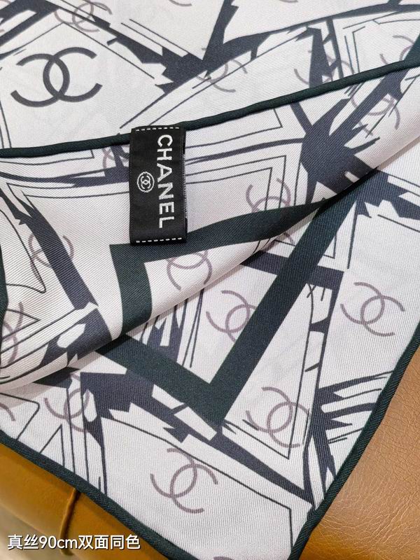Chanel silk Scarf 90X90cm E190 (16)