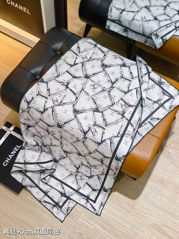 Chanel silk Scarf 90X90cm E190 (17)