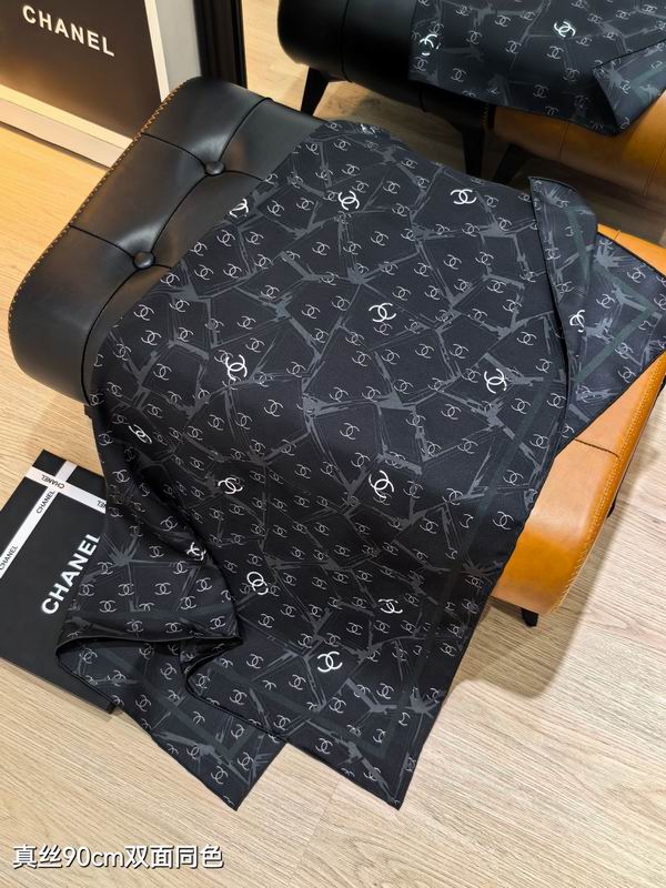Chanel silk Scarf 90X90cm E190 (7)
