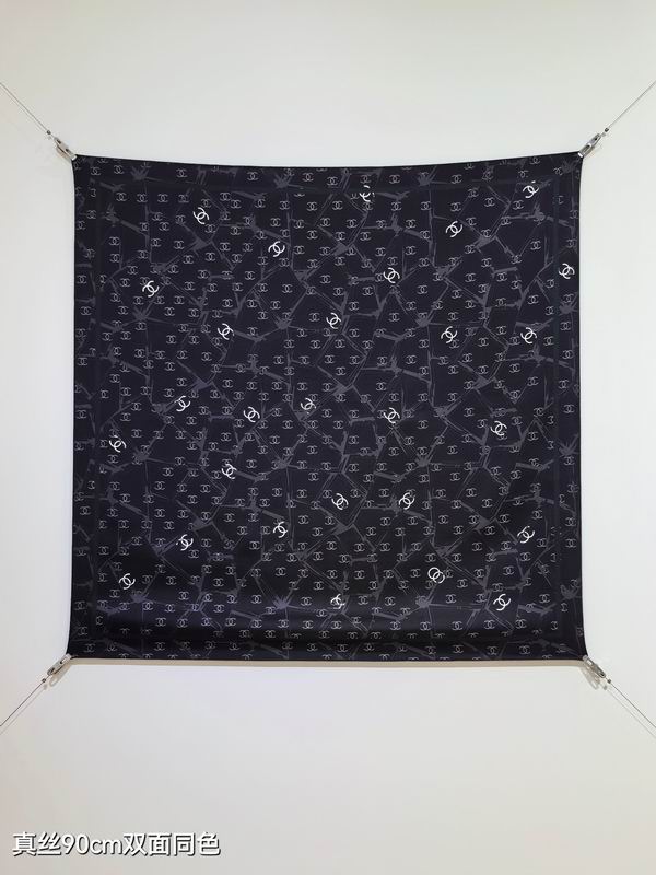 Chanel silk Scarf 90X90cm E190 (9)