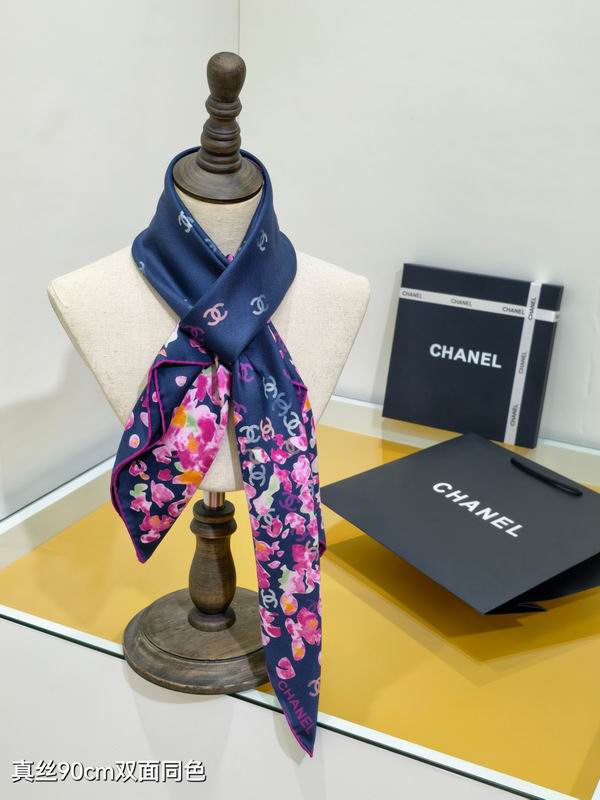 Chanel silk scarf 90X90cm E05 (12)