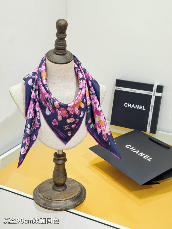 Chanel silk scarf 90X90cm E05 (13)