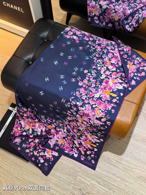 Chanel silk scarf 90X90cm E05 (17)