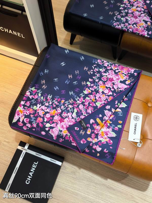Chanel silk scarf 90X90cm E05 (18)