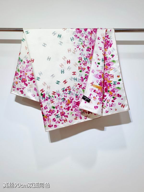 Chanel silk scarf 90X90cm E05 (4)