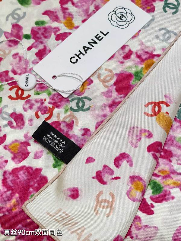 Chanel silk scarf 90X90cm E05 (5)