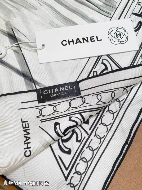 Chanel silk scarf 90X90cm E06 (14)
