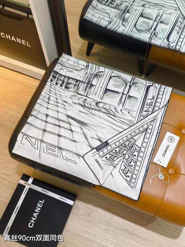 Chanel silk scarf 90X90cm E06 (17)
