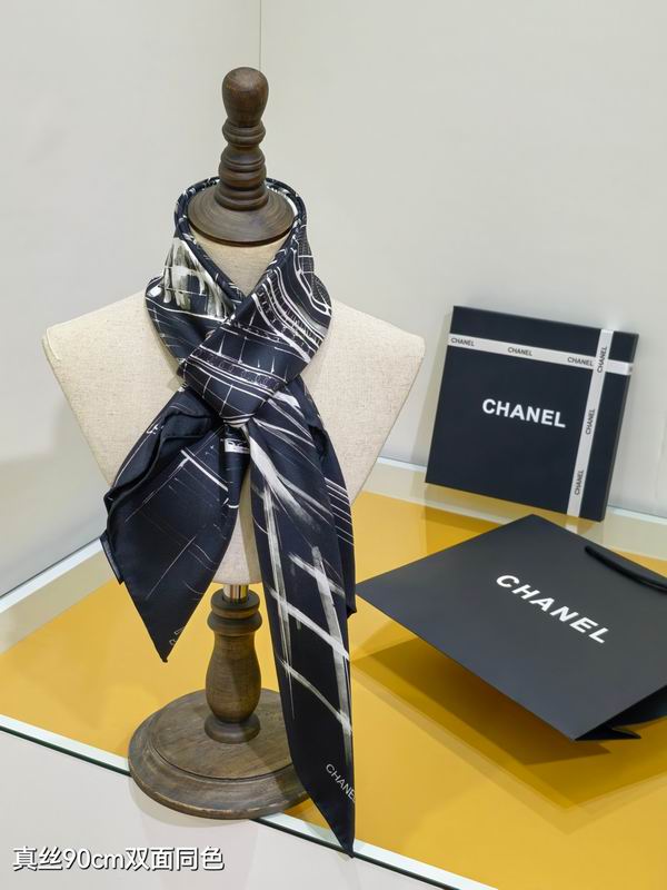Chanel silk scarf 90X90cm E06 (2)