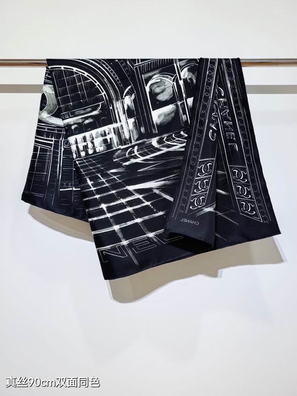 Chanel silk scarf 90X90cm E06 (4)