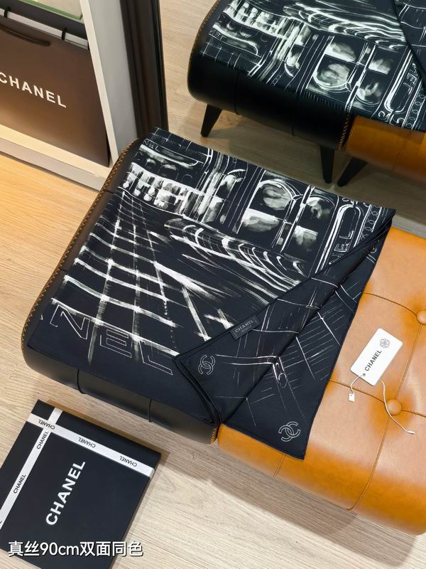 Chanel silk scarf 90X90cm E06 (8)