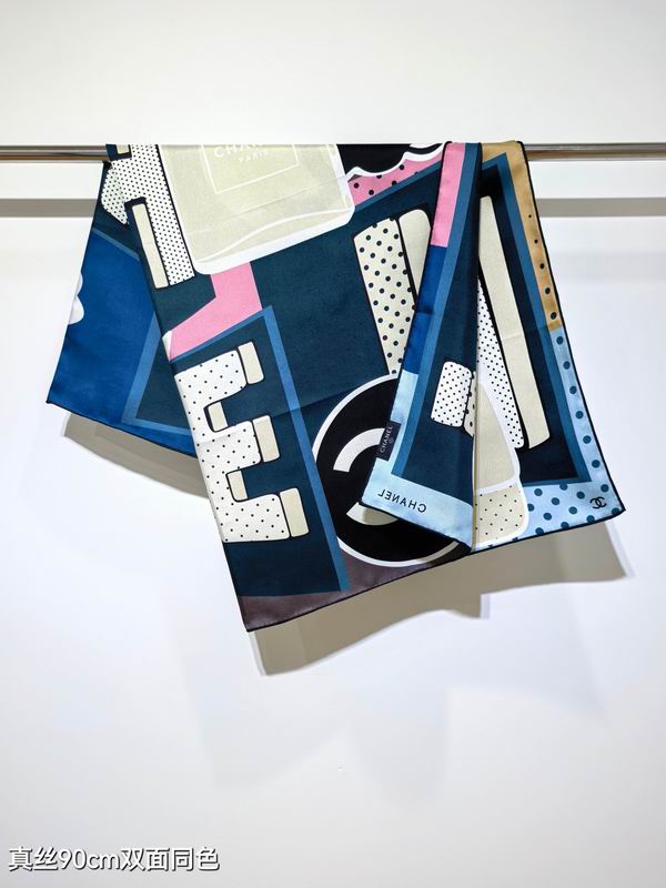 Chanel silk scarf 90X90cm E19 (14)