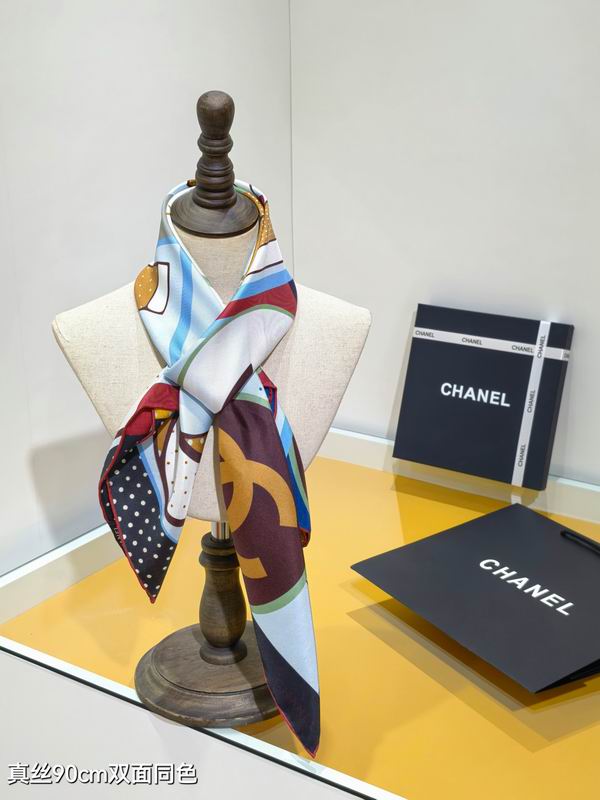 Chanel silk scarf 90X90cm E19 (22)