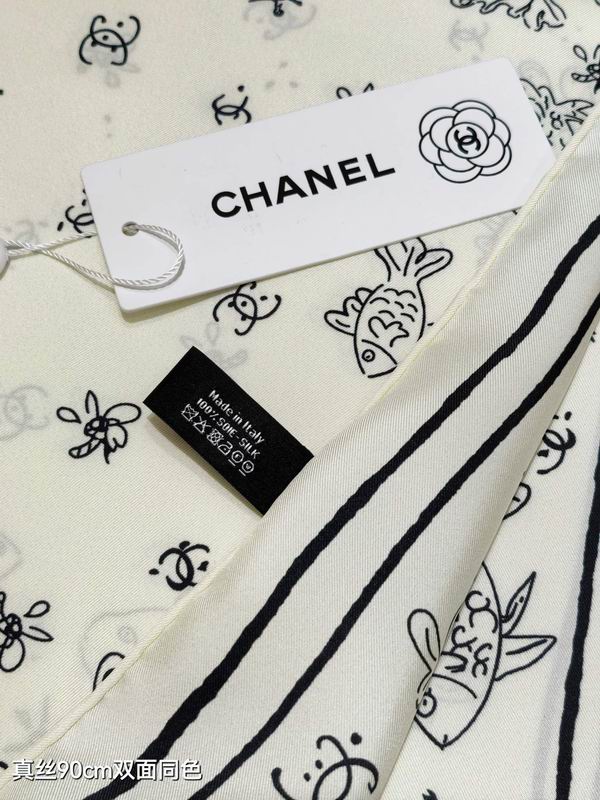 Chanel silk scarf 90X90cm E20 (5)