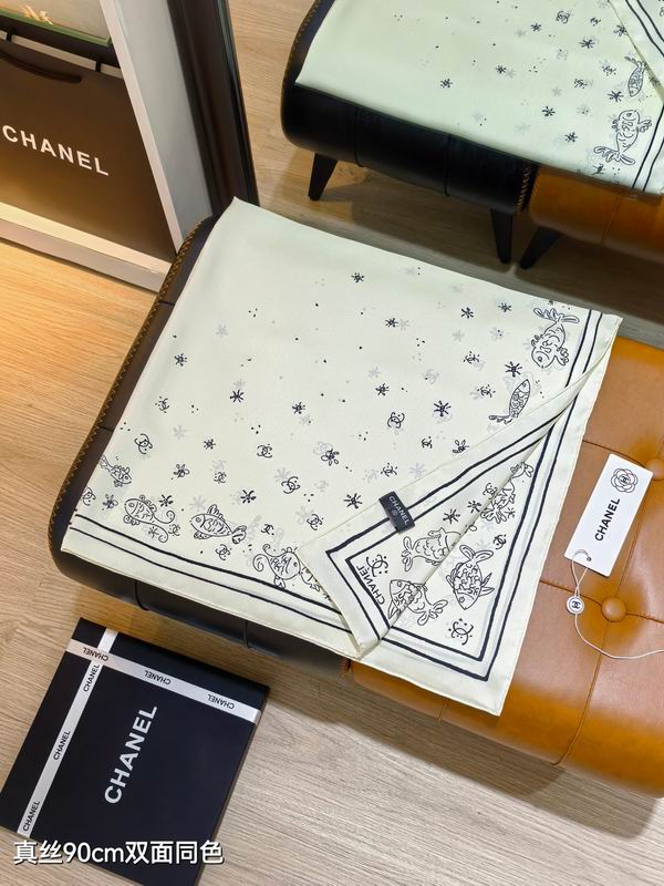 Chanel silk scarf 90X90cm E20 (8)
