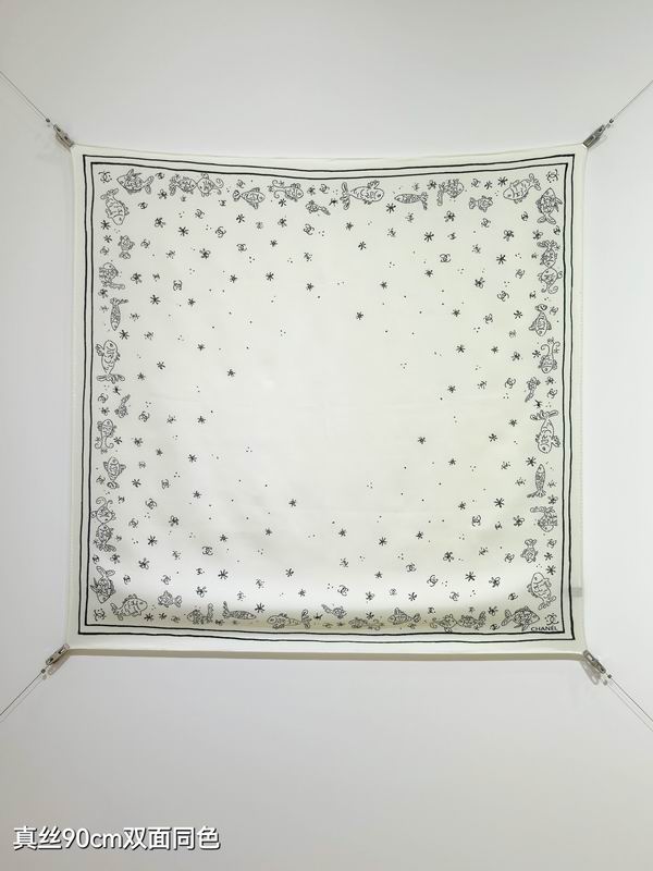 Chanel silk scarf 90X90cm E20 (9)