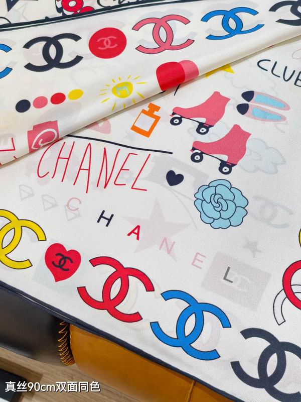 Chanel silk scarf 90X90cm E21 (5)