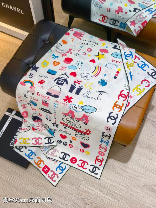 Chanel silk scarf 90X90cm E21 (7)