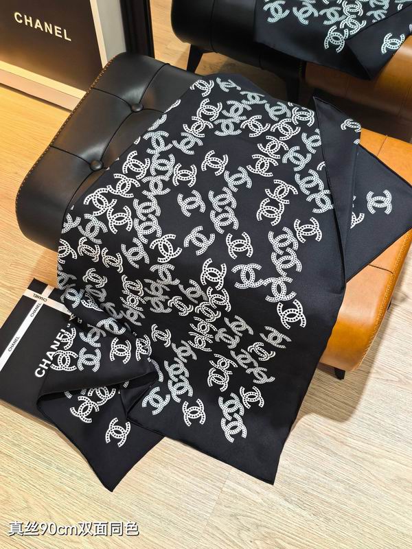Chanel silk scarf 90X90cm E22 (7)
