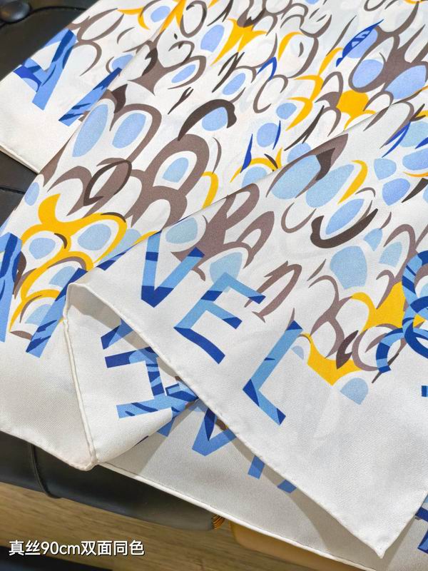 Chanel silk scarf 90X90cm E25 (5)