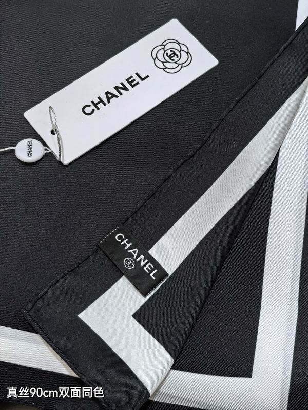Chanel silk scarf 90X90cm E27 (5)