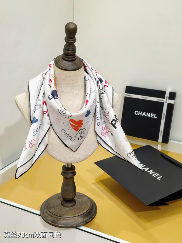 Chanel silk scarf 90X90cm E43 (12)
