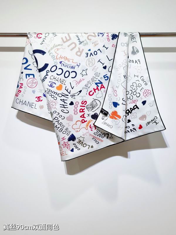 Chanel silk scarf 90X90cm E43 (13)
