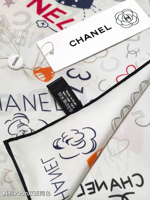 Chanel silk scarf 90X90cm E43 (14)