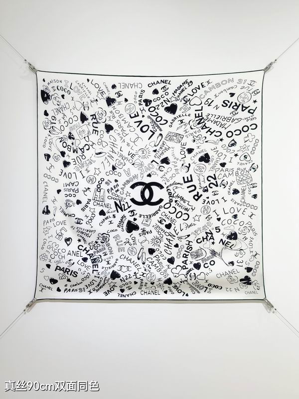 Chanel silk scarf 90X90cm E43 (27)