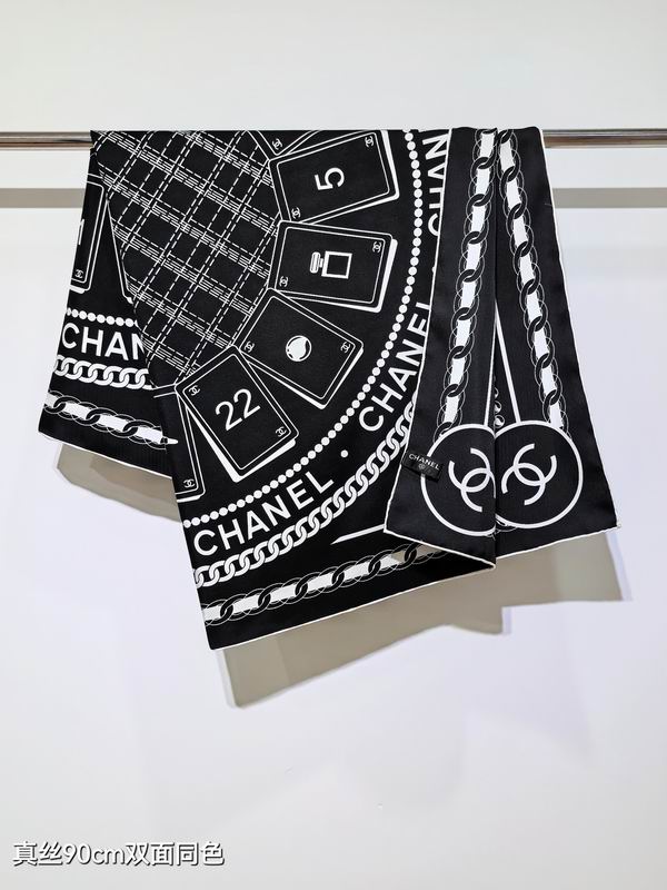 Chanel silk scarf 90X90cm E44 (4)