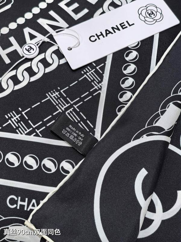 Chanel silk scarf 90X90cm E44 (5)