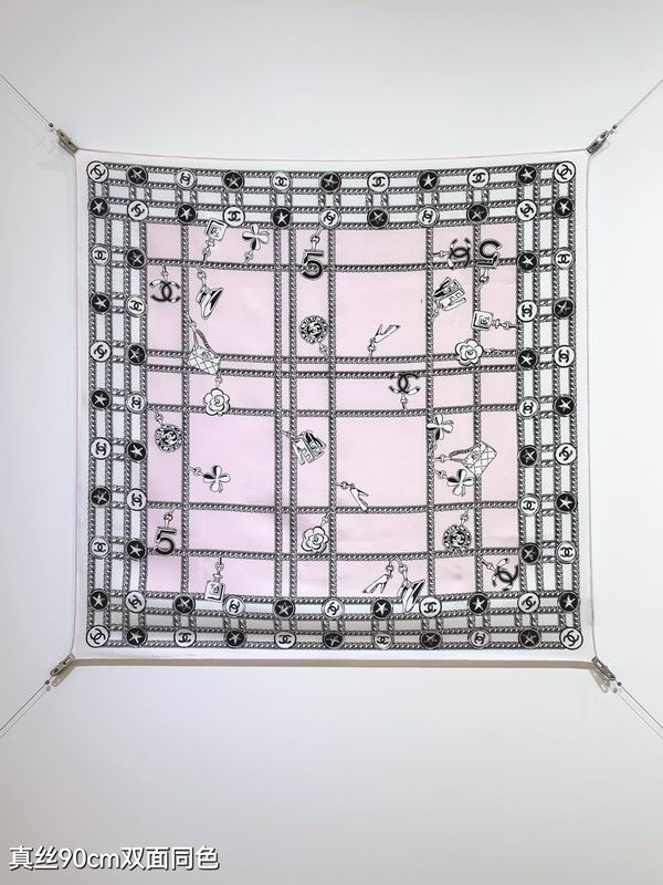 Chanel silk scarf 90X90cm E51 (18)