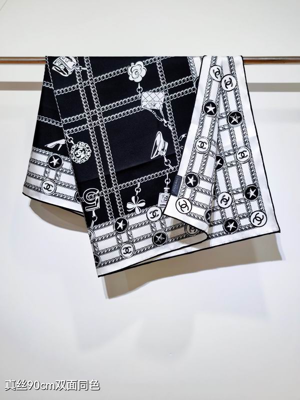 Chanel silk scarf 90X90cm E51 (4)