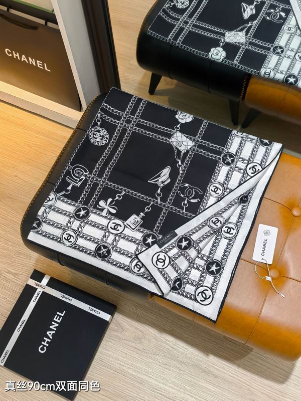 Chanel silk scarf 90X90cm E51 (8)