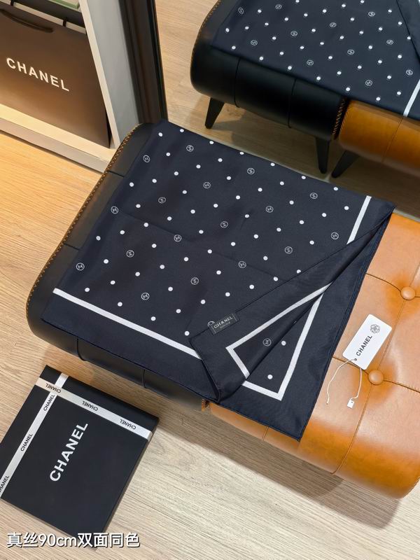 Chanel silk scarf 90X90cm E52 (8)