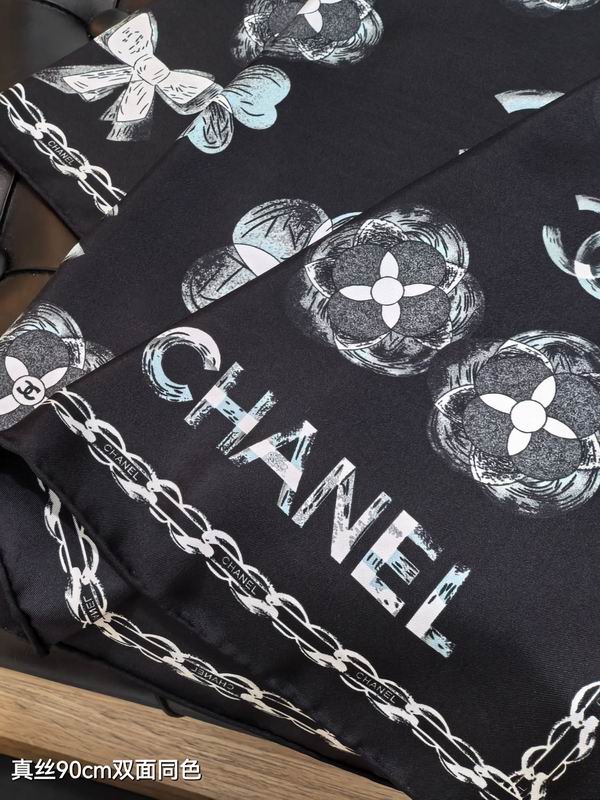 Chanel silk scarf 90X90cm E53 (15)