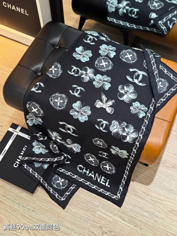 Chanel silk scarf 90X90cm E53 (16)