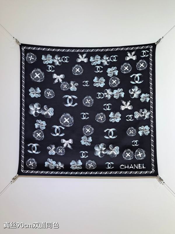 Chanel silk scarf 90X90cm E53 (18)